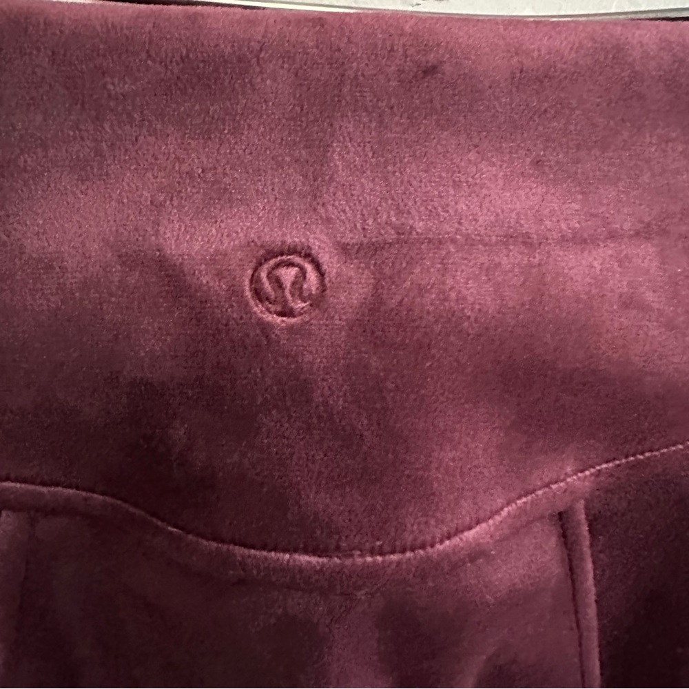 NWT Lululemon Scuba HighRise‎ Mini Skirt Velvet in Garnet Sz S - Picture 14 of 15